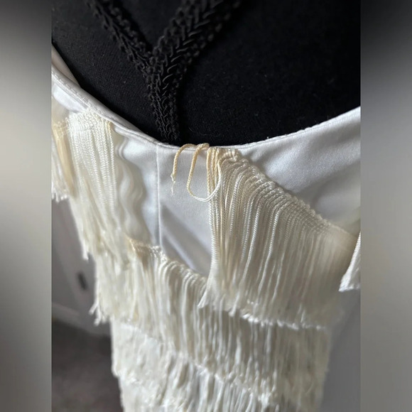 Vintage | JS Sophisticate | Tiered Cream/White Fringe Mini Dress | Size S (aprx) - Picture 4 of 10